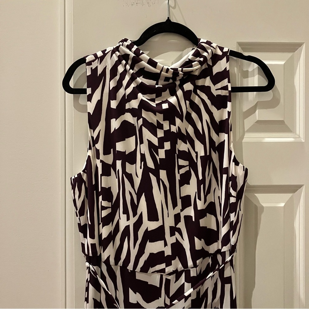 NWT Calvin Klein Eggplant and Cream Abstract Sleeveless Print Maxi Dress (XL) - Picture 4 of 12